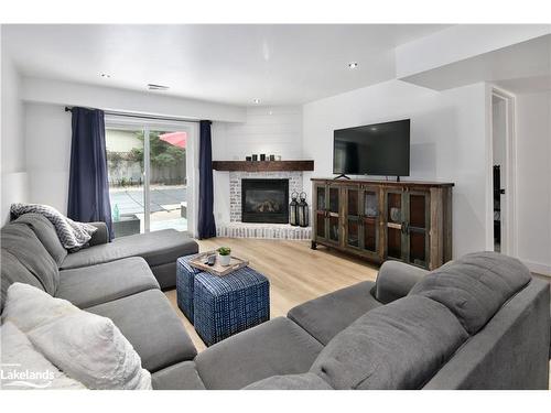 4 Dillon Drive, Collingwood, ON - Indoor Photo Showing Living Room With Fireplace