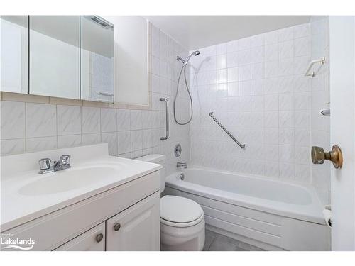 1110-3120 Kirwin Avenue, Mississauga, ON - Indoor Photo Showing Bathroom