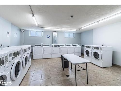 1110-3120 Kirwin Avenue, Mississauga, ON - Indoor Photo Showing Laundry Room