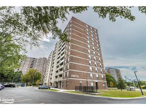 1110-3120 Kirwin Avenue, Mississauga, ON - Outdoor With Facade