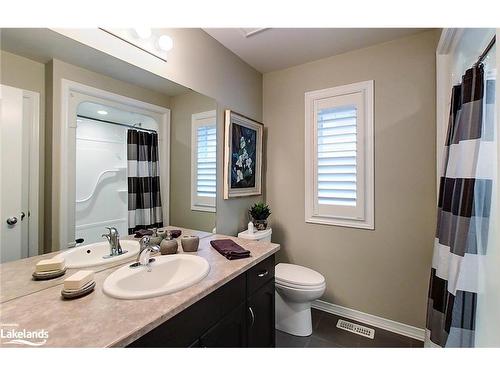 80 Hughes Street, Collingwood, ON - Indoor Photo Showing Bathroom