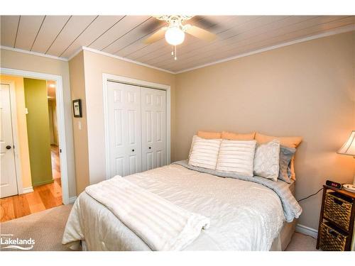 14-90 Burke Street, Penetanguishene, ON - Indoor Photo Showing Bedroom