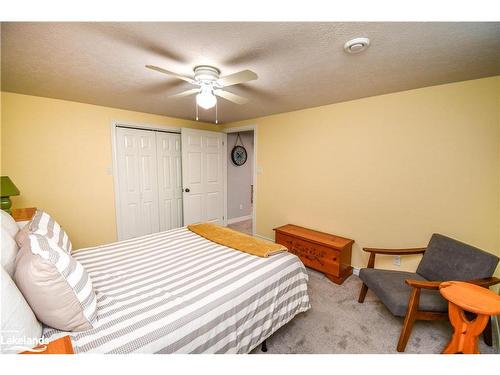 14-90 Burke Street, Penetanguishene, ON - Indoor Photo Showing Bedroom