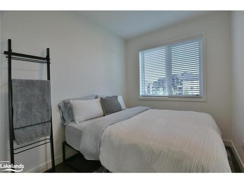 207-12 Beausoleil Lane, The Blue Mountains, ON - Indoor Photo Showing Bedroom