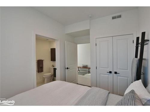 207-12 Beausoleil Lane, The Blue Mountains, ON - Indoor Photo Showing Bedroom