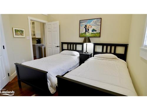 247 St Vincent Street, Meaford, ON - Indoor Photo Showing Bedroom