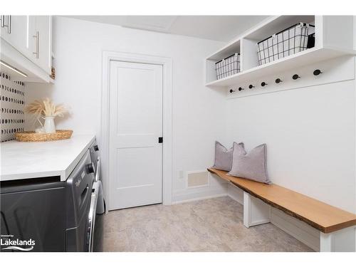 258 Maple Street, Collingwood, ON - Indoor Photo Showing Laundry Room