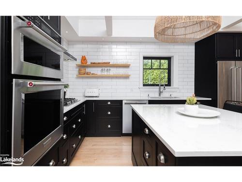 258 Maple Street, Collingwood, ON - Indoor Photo Showing Kitchen