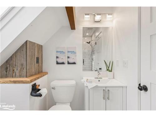 108 Barclay Boulevard, The Blue Mountains, ON - Indoor Photo Showing Bathroom