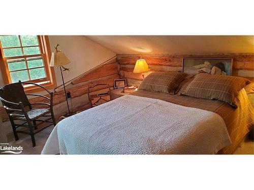 317343 3Rd Line, Meaford, ON - Indoor Photo Showing Bedroom