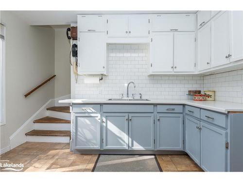 61 O'Brien Street, Orillia, ON - Indoor Photo Showing Kitchen