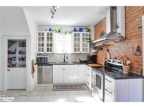 78 Mcmurray Street, Bracebridge, ON - Indoor Photo Showing Kitchen