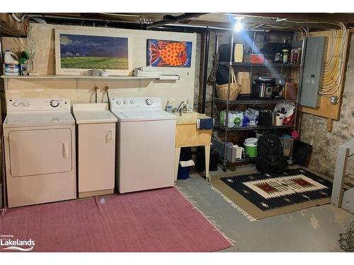 78 Mcmurray Street, Bracebridge, ON - Indoor Photo Showing Laundry Room