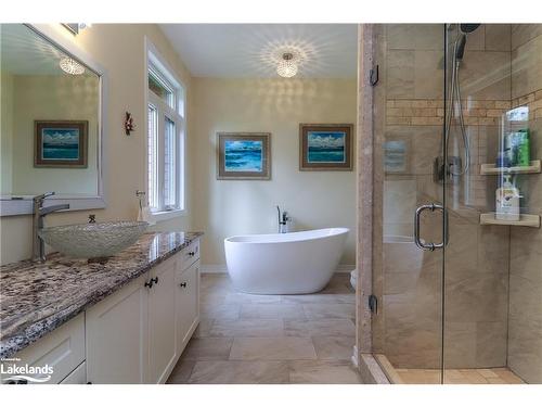 6169 27/28 Nottawasaga Side Road, Stayner, ON - Indoor Photo Showing Bathroom