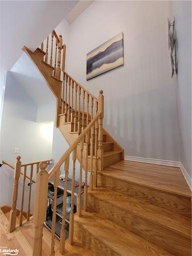 11 Farwell Avenue, Wasaga Beach, ON - Indoor Photo Showing Other Room