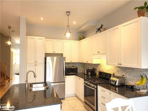 11 Farwell Avenue, Wasaga Beach, ON - Indoor Photo Showing Kitchen With Double Sink