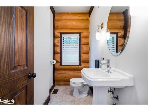 44 Trails End, Collingwood, ON - Indoor Photo Showing Bathroom