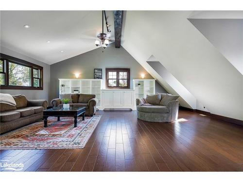 44 Trails End, Collingwood, ON - Indoor Photo Showing Living Room