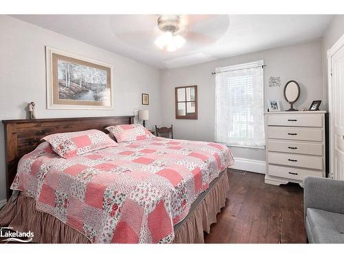 523 Hurontario Street, Collingwood, ON - Indoor Photo Showing Bedroom