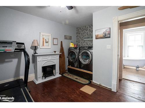 523 Hurontario Street, Collingwood, ON - Indoor Photo Showing Laundry Room