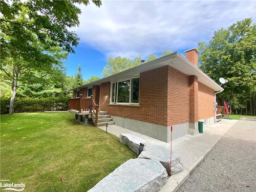 11 Old Trail Rd, Tiny, ON - Outdoor With Exterior