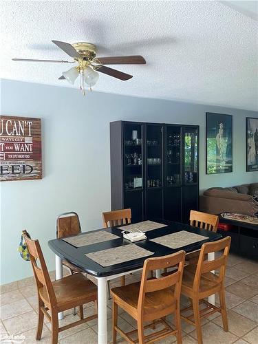 11 Old Trail Rd, Tiny, ON - Indoor Photo Showing Dining Room