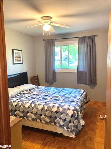 11 Old Trail Rd, Tiny, ON - Indoor Photo Showing Bedroom