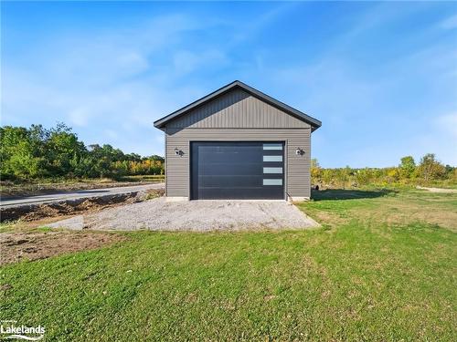 24 Keyzer Drive, Oro-Medonte, ON - Outdoor