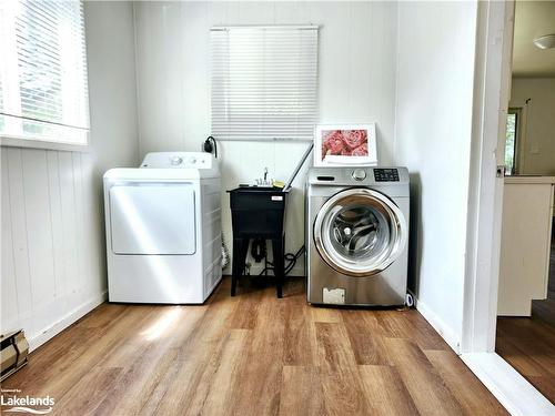 36 Northgate Road, Wasaga Beach, ON - Indoor Photo Showing Laundry Room