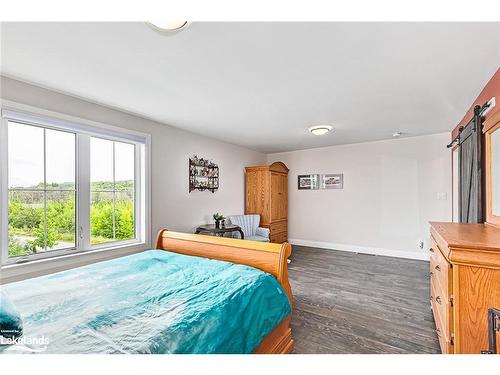 194 Courtland Street, The Blue Mountains, ON - Indoor Photo Showing Bedroom