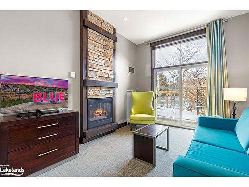 134-190 Jozo Weider Boulevard, The Blue Mountains, ON - Indoor Photo Showing Living Room With Fireplace