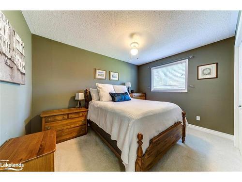 7950 Poplar Sideroad, Collingwood, ON - Indoor Photo Showing Bedroom