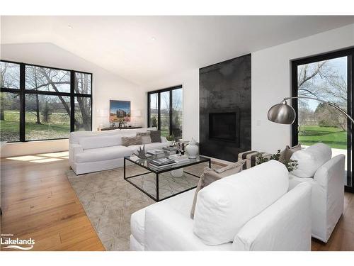 3109 County 124 Road, Clearview, ON - Indoor Photo Showing Living Room With Fireplace