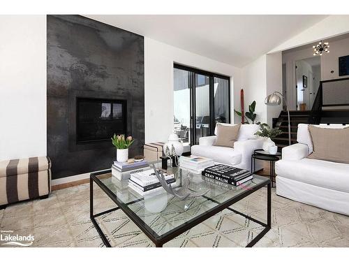 3109 County 124 Road, Clearview, ON - Indoor Photo Showing Living Room With Fireplace