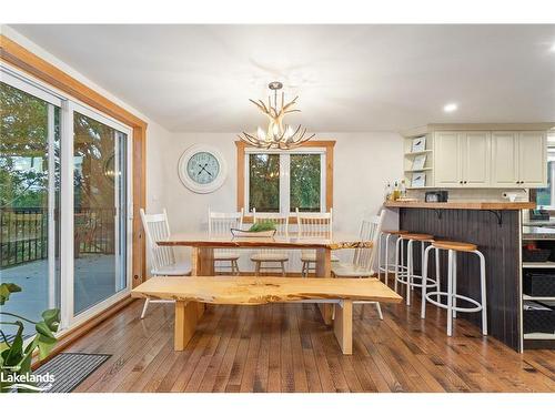 1111 Maplehurst Drive, Huntsville, ON - Indoor Photo Showing Dining Room