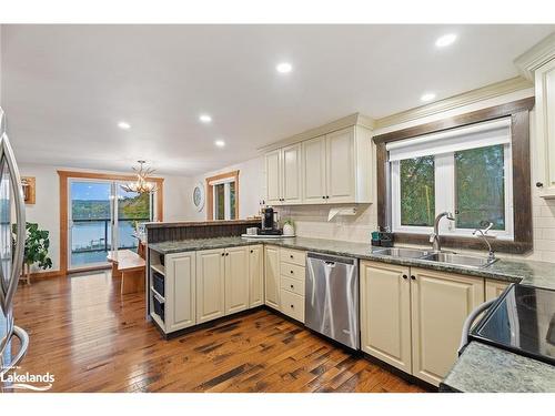 1111 Maplehurst Drive, Huntsville, ON - Indoor Photo Showing Kitchen With Double Sink