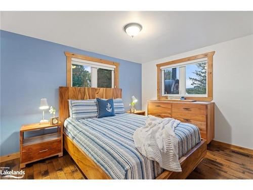 1111 Maplehurst Drive, Huntsville, ON - Indoor Photo Showing Bedroom