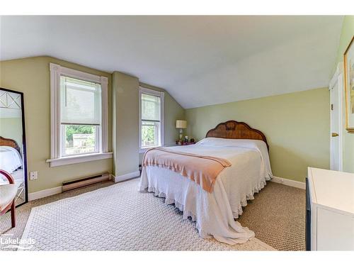 393 Second Street, Collingwood, ON - Indoor Photo Showing Bedroom