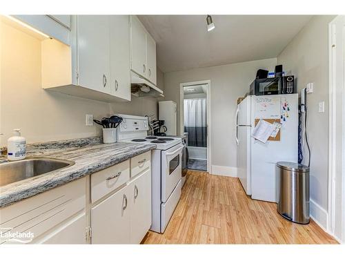 393 Second Street, Collingwood, ON - Indoor Photo Showing Kitchen