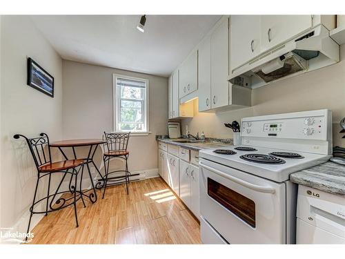 393 Second Street, Collingwood, ON - Indoor Photo Showing Kitchen