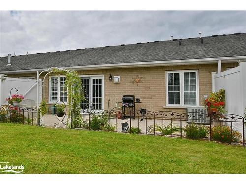 138 Meadow Lane, Wasaga Beach, ON - Outdoor With Deck Patio Veranda