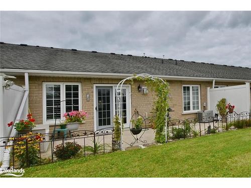 138 Meadow Lane, Wasaga Beach, ON - Outdoor With Deck Patio Veranda