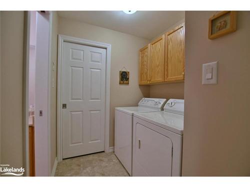 138 Meadow Lane, Wasaga Beach, ON - Indoor Photo Showing Laundry Room