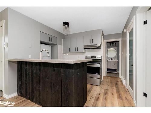 73-21 Dawson Drive, Collingwood, ON - Indoor Photo Showing Kitchen