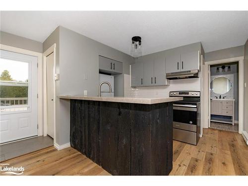 73-21 Dawson Drive, Collingwood, ON - Indoor Photo Showing Kitchen