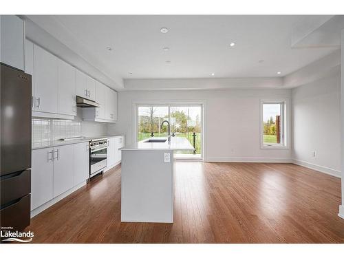 20-117 Sladden Court, Thornbury, ON - Indoor Photo Showing Kitchen