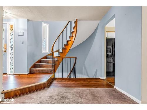 1100 Springbrook Crescent, Oakville, ON - Indoor Photo Showing Other Room