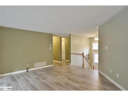 28 Cherry Sands Crescent, Wasaga Beach, ON - Indoor Photo Showing Other Room