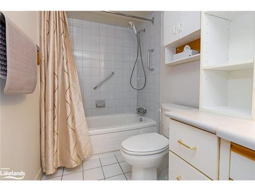 172 Eighth St S/S, Collingwood, ON - Indoor Photo Showing Bathroom