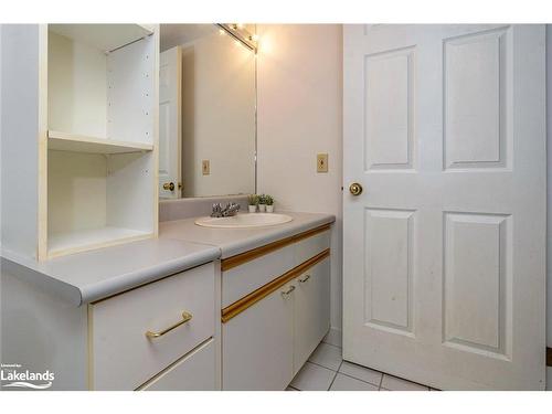 172 Eighth St S/S, Collingwood, ON - Indoor Photo Showing Bathroom